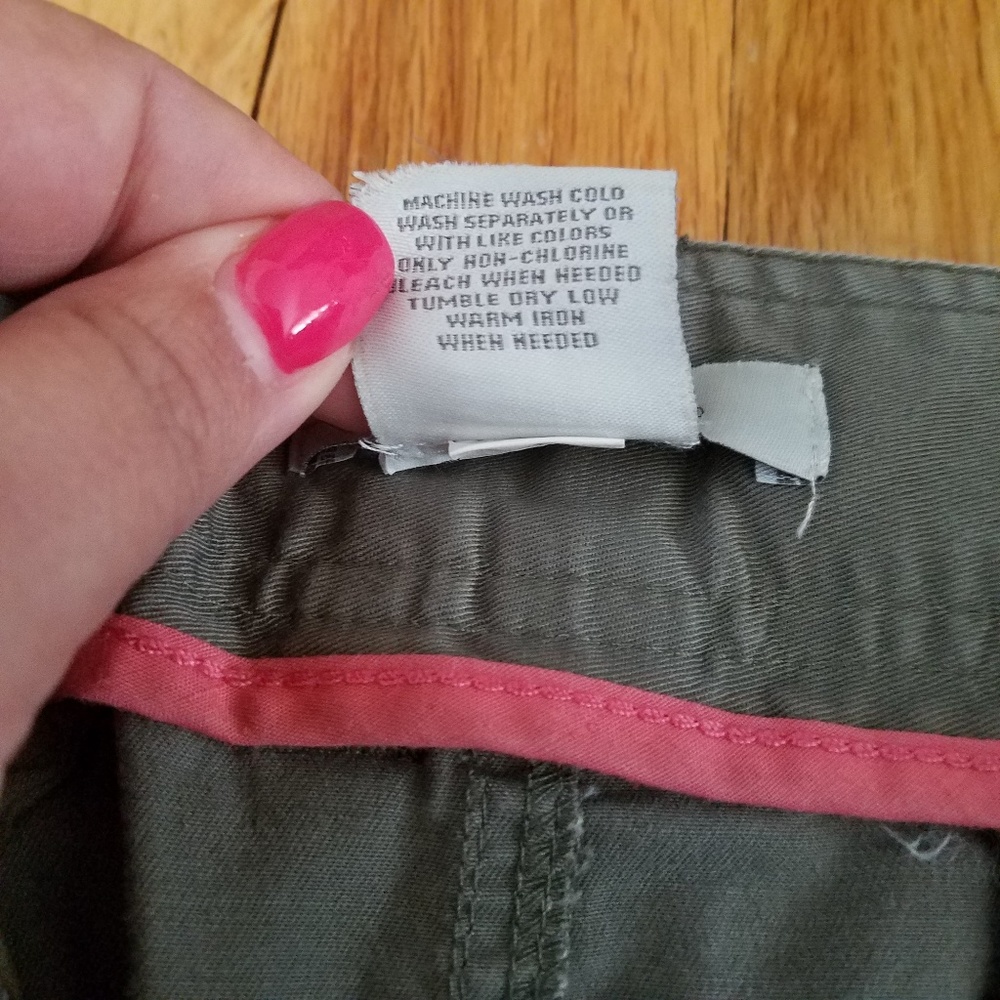 Green Cargo Skirt - Picture 5 of 7